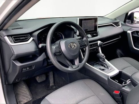 Used 2024 Toyota RAV4 XLE image 12