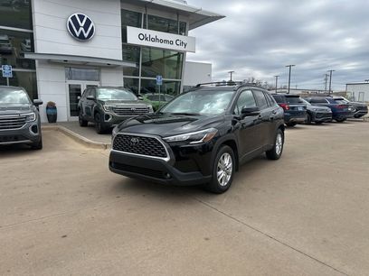 Used 2025 Toyota Corolla Cross LE w/ Moonroof Package