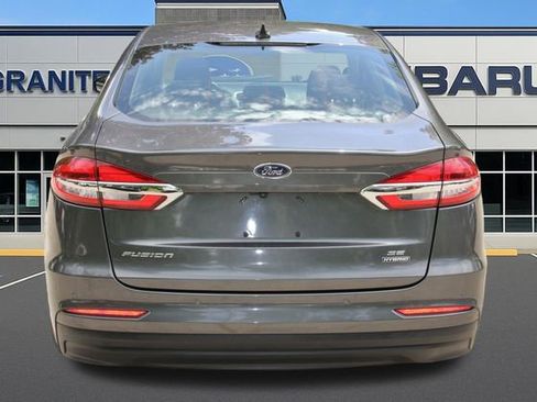 Used 2020 Ford Fusion SE FWD image 8