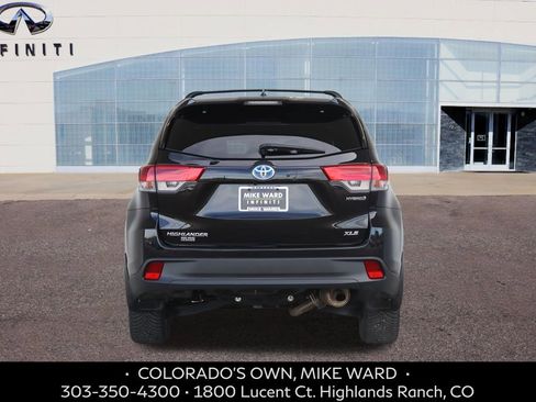 Used 2019 Toyota Highlander XLE image 4