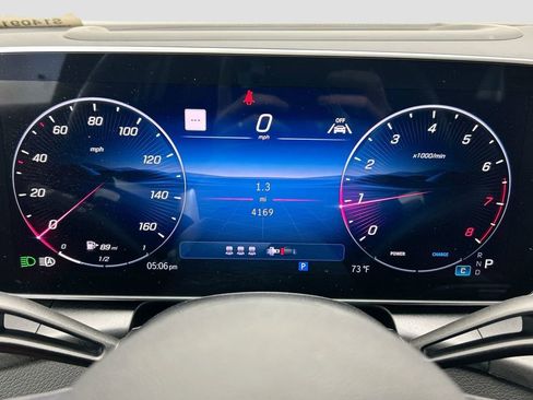 Certified 2025 Mercedes-Benz GLC 300 image 33