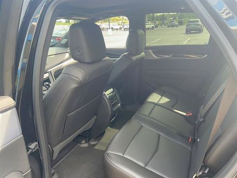 Used 2025 Cadillac XT5 Premium Luxury AWD/4WD image 15