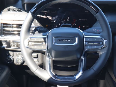 New 2026 GMC Yukon XL Denali w/ Denali Reserve Package AWD/4WD image 14