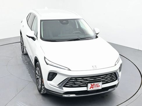 Used 2025 Buick Envision Preferred image 3