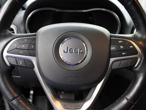 Used 2021 Jeep Grand Cherokee Altitude AWD/4WD image 52