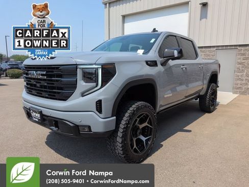 Used 2024 GMC Sierra 1500 Elevation w/ Elevation Premium Package AWD/4WD image 7