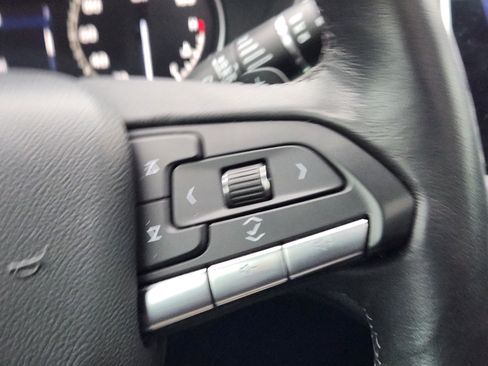 Certified 2023 Cadillac XT4 Luxury w/ Cold Weather Package image 28