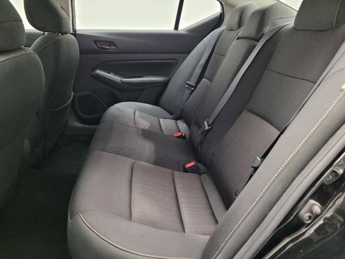 Used 2025 Nissan Altima 2.5 SV FWD image 18