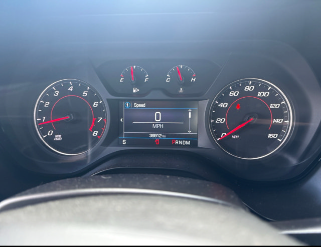 Used 2021 Chevrolet Camaro LS RWD image 11