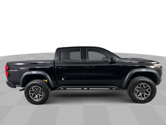 New 2026 Chevrolet Colorado ZR2 w/ Technology Package AWD/4WD image 10