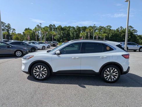 Used 2020 Ford Escape Titanium FWD image 6