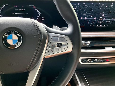 Used 2025 BMW X7 xDrive40i AWD/4WD image 24