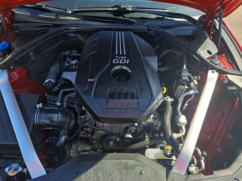 Used 2020 Genesis G70 2.0T w/ Prestige Package image 33