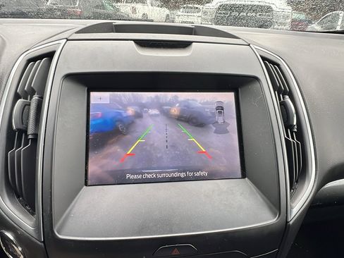 Used 2020 Ford Edge SE image 31