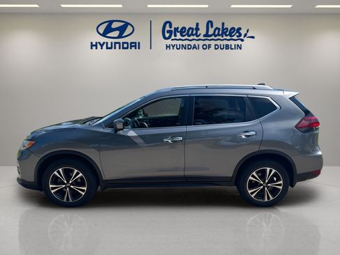 Used 2020 Nissan Rogue SV w/ Premium Package AWD/4WD image 2