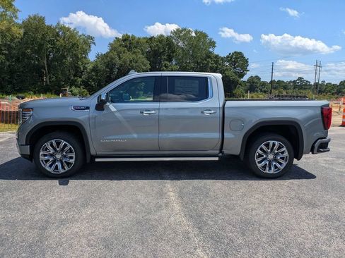 New 2026 GMC Sierra 1500 Denali w/ Denali Reserve Package AWD/4WD image 7