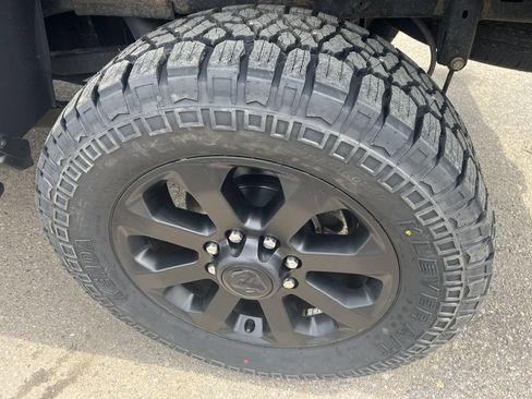 Used 2020 RAM 2500 Big Horn w/ Level 2 Equipment Group AWD/4WD image 10