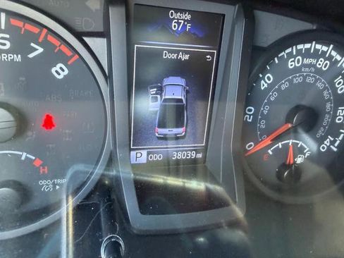 Used 2021 Toyota Tacoma SR5 image 16