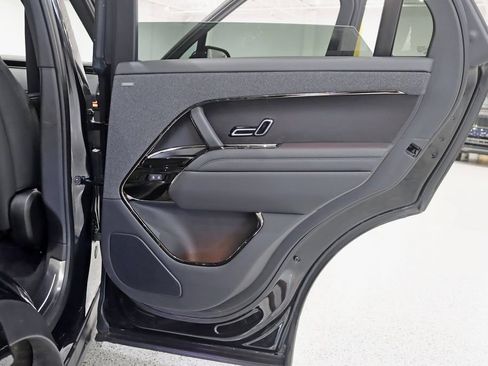Used 2023 Land Rover Range Rover Sport SE AWD/4WD image 38