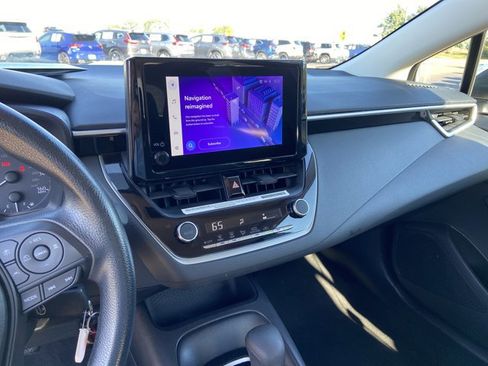 Used 2024 Toyota Corolla LE image 37
