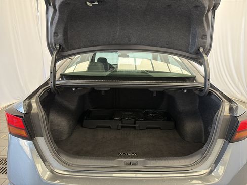 Certified 2024 Nissan Altima 2.5 SR w/ SR Premium Package FWD image 12