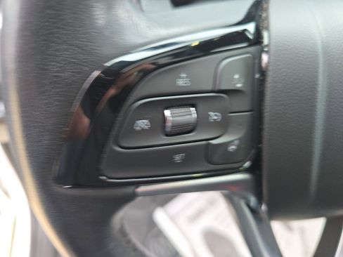 Used 2022 Buick Enclave Avenir w/ Avenir Technology Package image 23