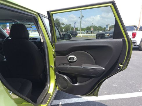 Used 2017 Kia Soul FWD image 15