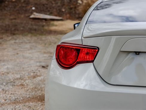 Used 2016 Scion FR-S image 9