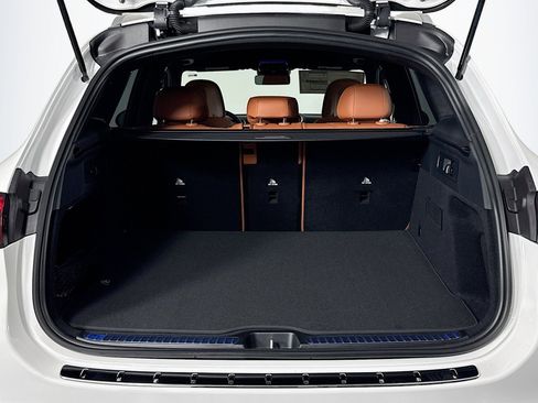 New 2026 Mercedes-Benz GLC 300 image 22