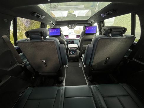 Used 2025 Cadillac Escalade IQ Luxury 2 image 58