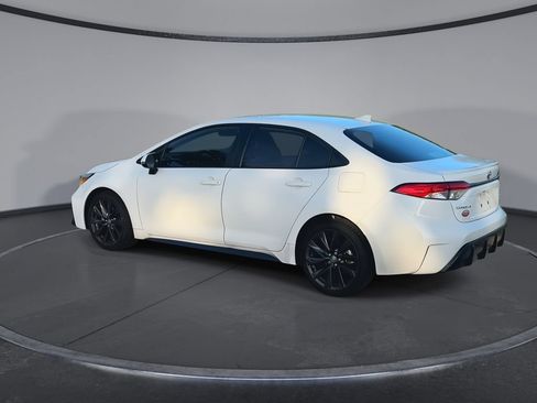 Certified 2025 Toyota Corolla SE FWD image 6