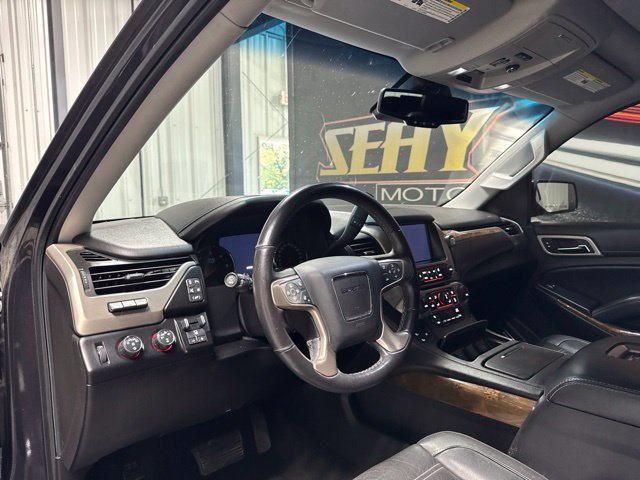 Used 2015 GMC Yukon Denali w/ Premium Package AWD/4WD image 5