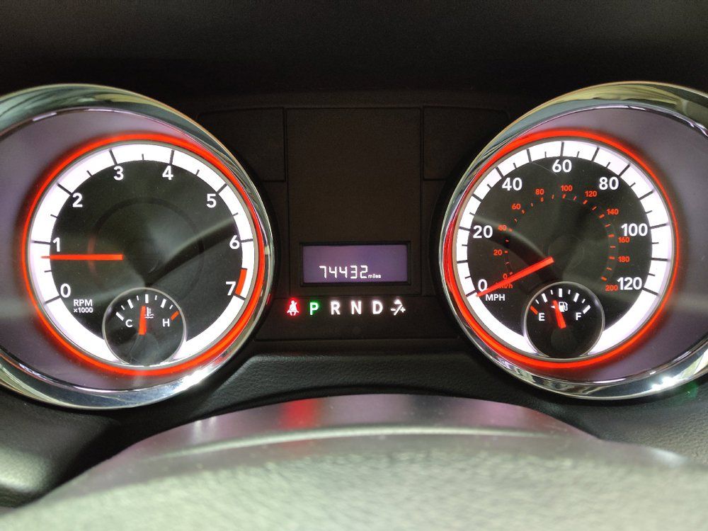 Used 2018 Dodge Grand Caravan SE FWD image 23