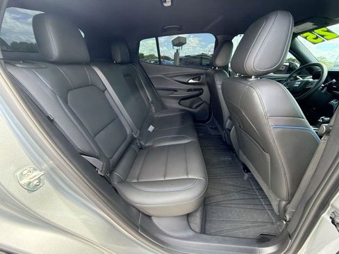Used 2025 Buick Envista Sport Touring w/ Convenience II Package FWD image 33
