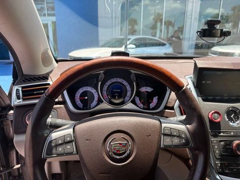Used 2011 Cadillac SRX Luxury FWD image 9