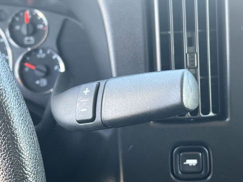 Used 2024 GMC Savana 2500 w/ Driver Convenience Package image 15