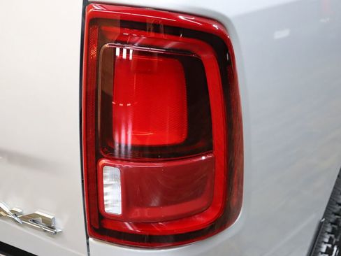 Used 2026 RAM 2500 Laramie AWD/4WD image 25