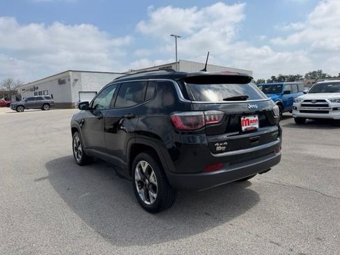 Used 2018 Jeep Compass Limited w/ Navigation Group AWD/4WD image 4