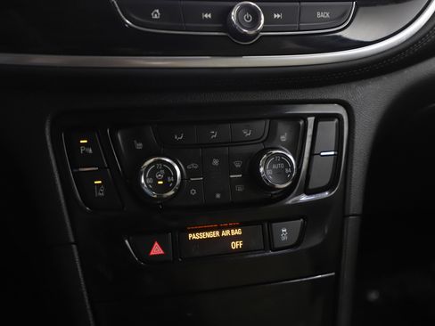 Used 2017 Buick Encore Premium image 22