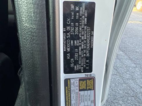Used 2024 Kia Forte LXS w/ LXS Technology Package FWD image 22