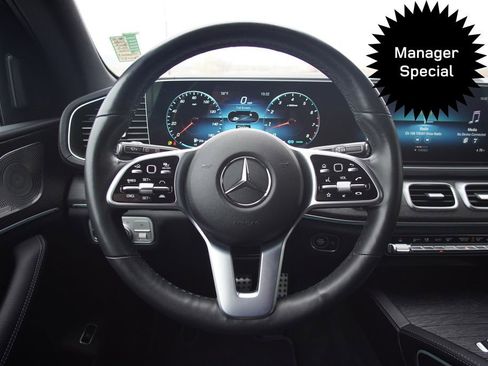 Used 2022 Mercedes-Benz GLS 450 4MATIC image 10