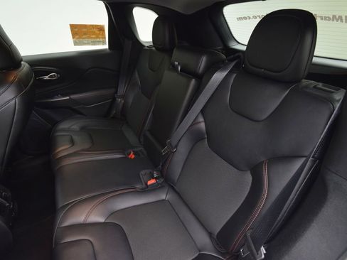 Certified 2022 Jeep Cherokee Trailhawk image 22