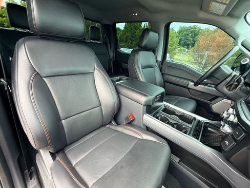 Used 2024 Ford F250 Lariat w/ Sport Appearance Package AWD/4WD image 28