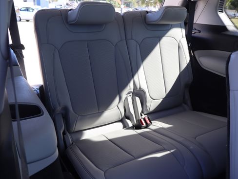 Used 2021 Jeep Grand Cherokee L Overland image 12