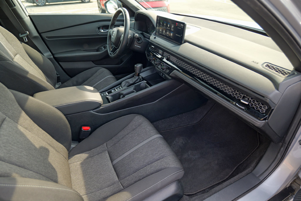 Used 2023 Honda Accord Sport image 34