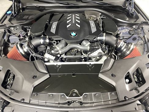 Used 2023 BMW M550i xDrive image 31