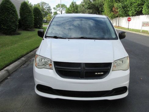 Used 2014 RAM C/V Tradesman FWD image 8