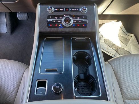 Used 2020 Lincoln Aviator Reserve w/ Equipment Group 201A image 22