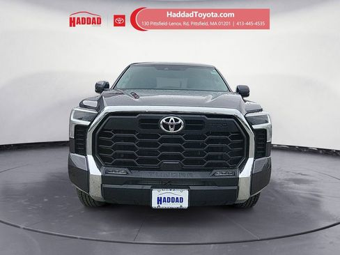 Used 2022 Toyota Tundra SR5 w/ TRD Off-Road Package image 8