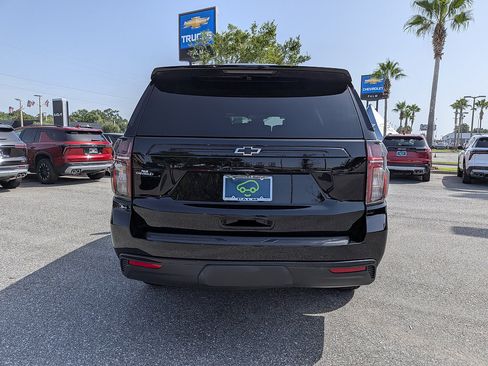 Certified 2023 Chevrolet Tahoe Z71 w/ Luxury Package AWD/4WD image 4